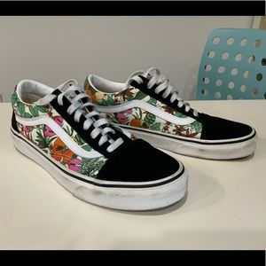 Vans Multi Tropic Old Skool. Women’s 8 or men’s 6.5